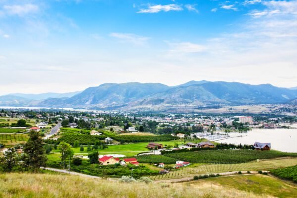 WHAT TO DO IN KELOWNA – 8 THINGS YOU CAN’T MISS