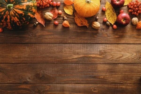 HOW DO I HOST THANKSGIVING DINNER IN MY NEW HOME? EASY STEPS TO TRANSFORM INTO THE ULTIMATE HOLIDAY HOST