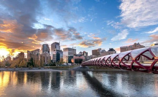 MOVING TO AND LIVING IN CALGARY, ALBERTA